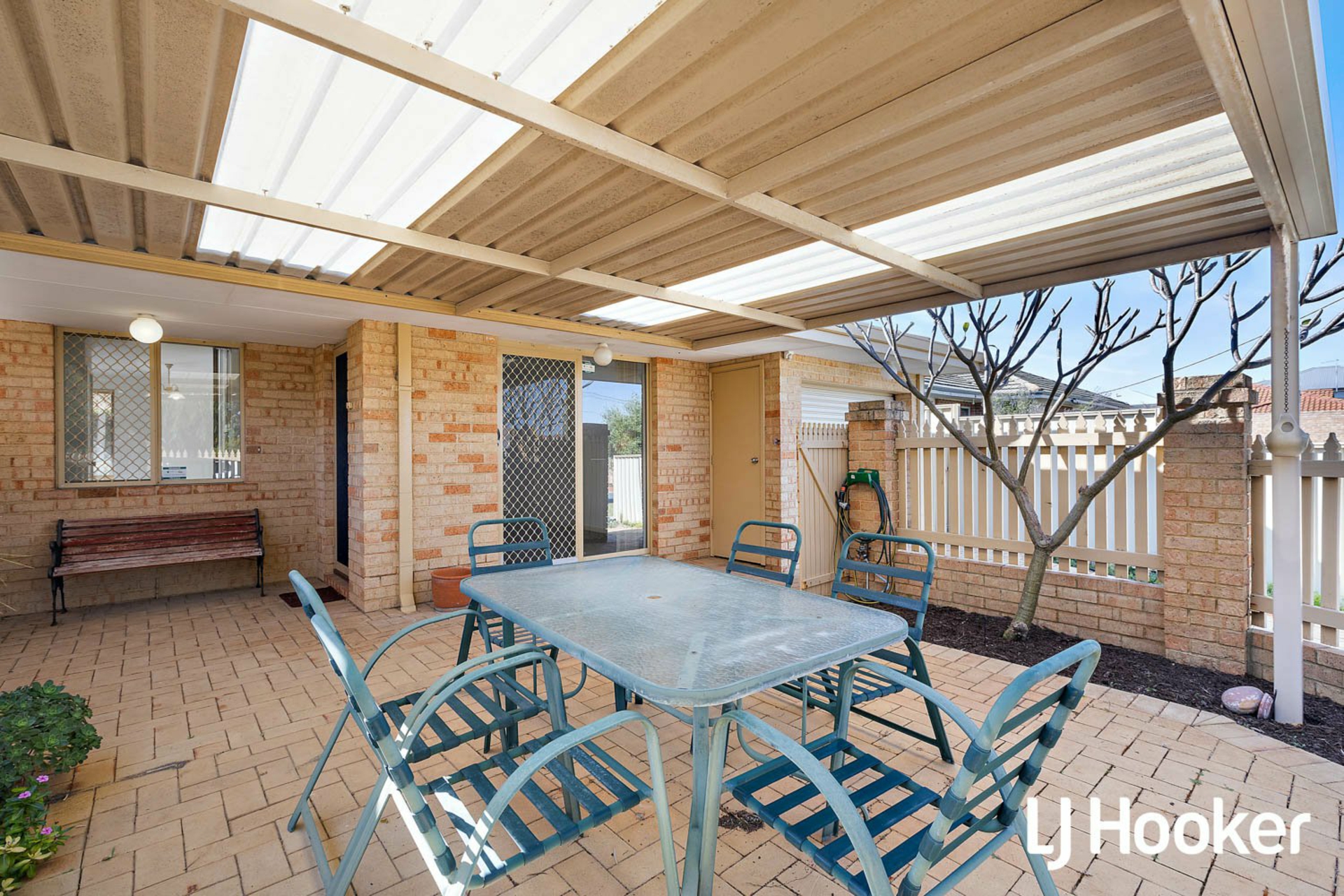 8 298 Albert Street, BALCATTA