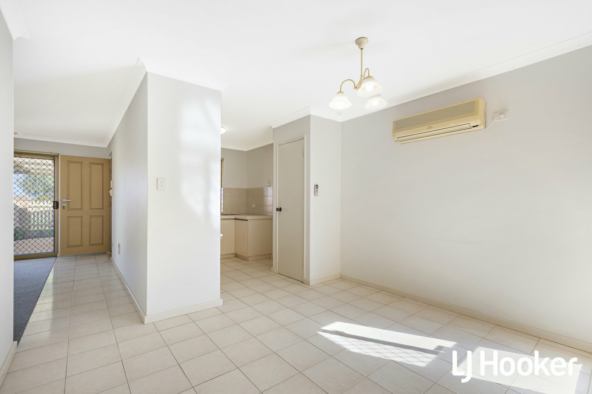 8 298 Albert Street, BALCATTA