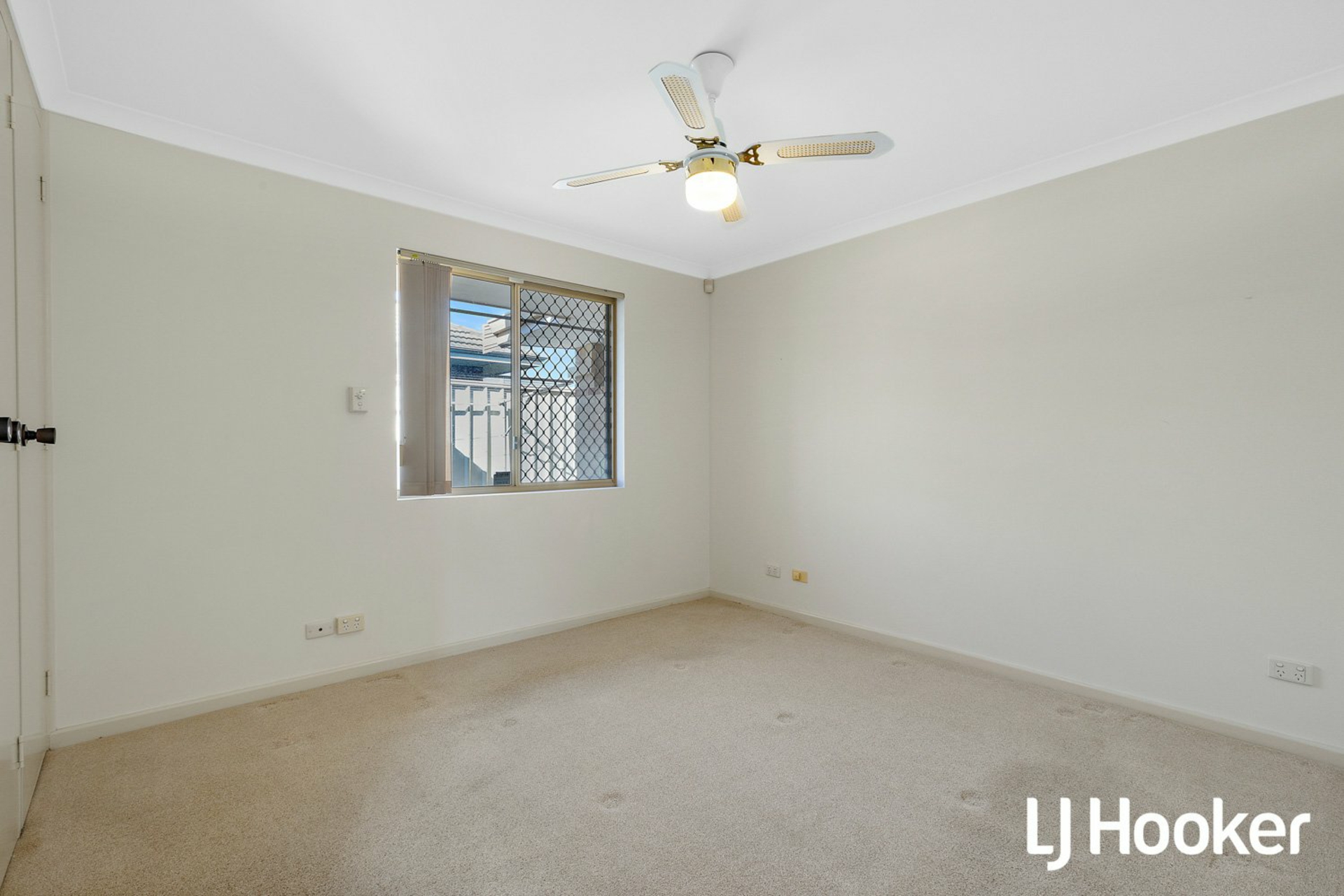8 298 Albert Street, BALCATTA