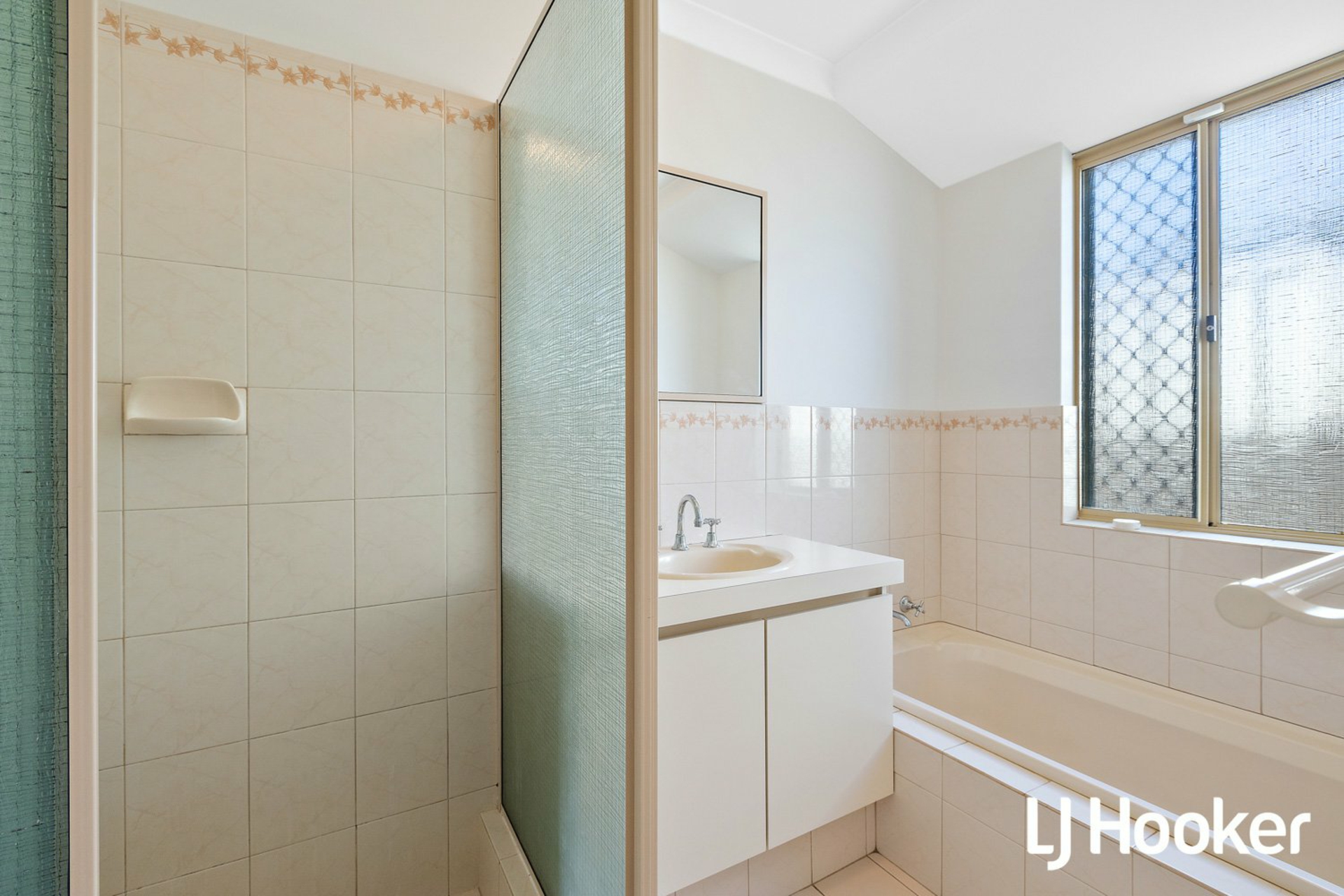 8 298 Albert Street, BALCATTA