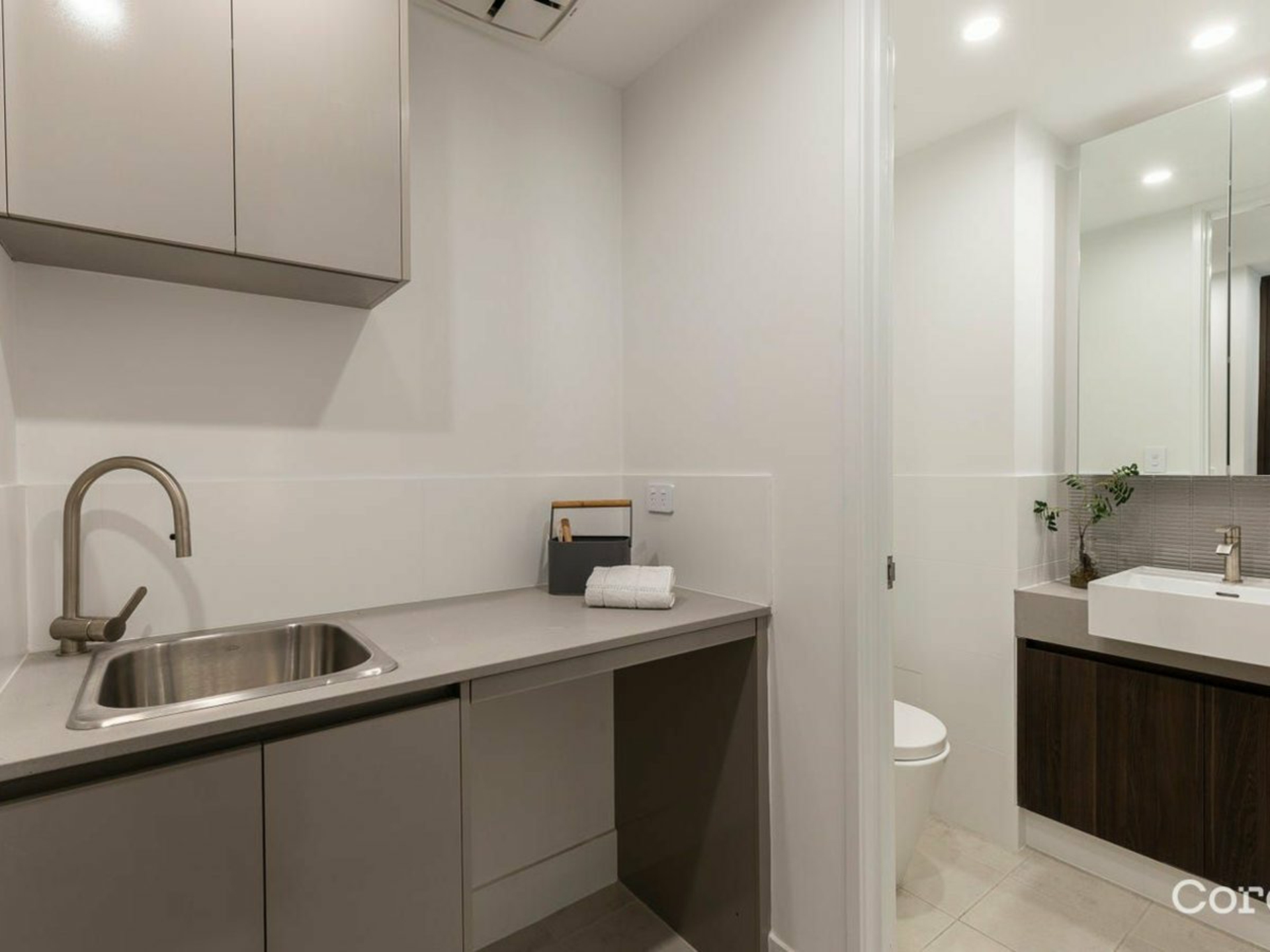 1D Austen Lane, LEEDERVILLE