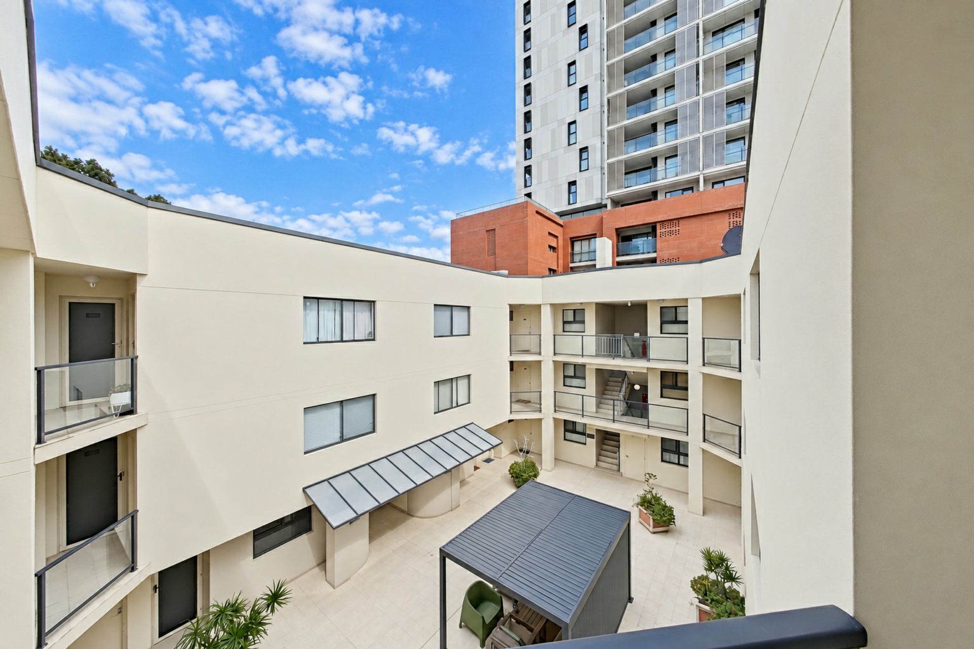 Unit 28/121-123 Hill Street — photo 6 of 11