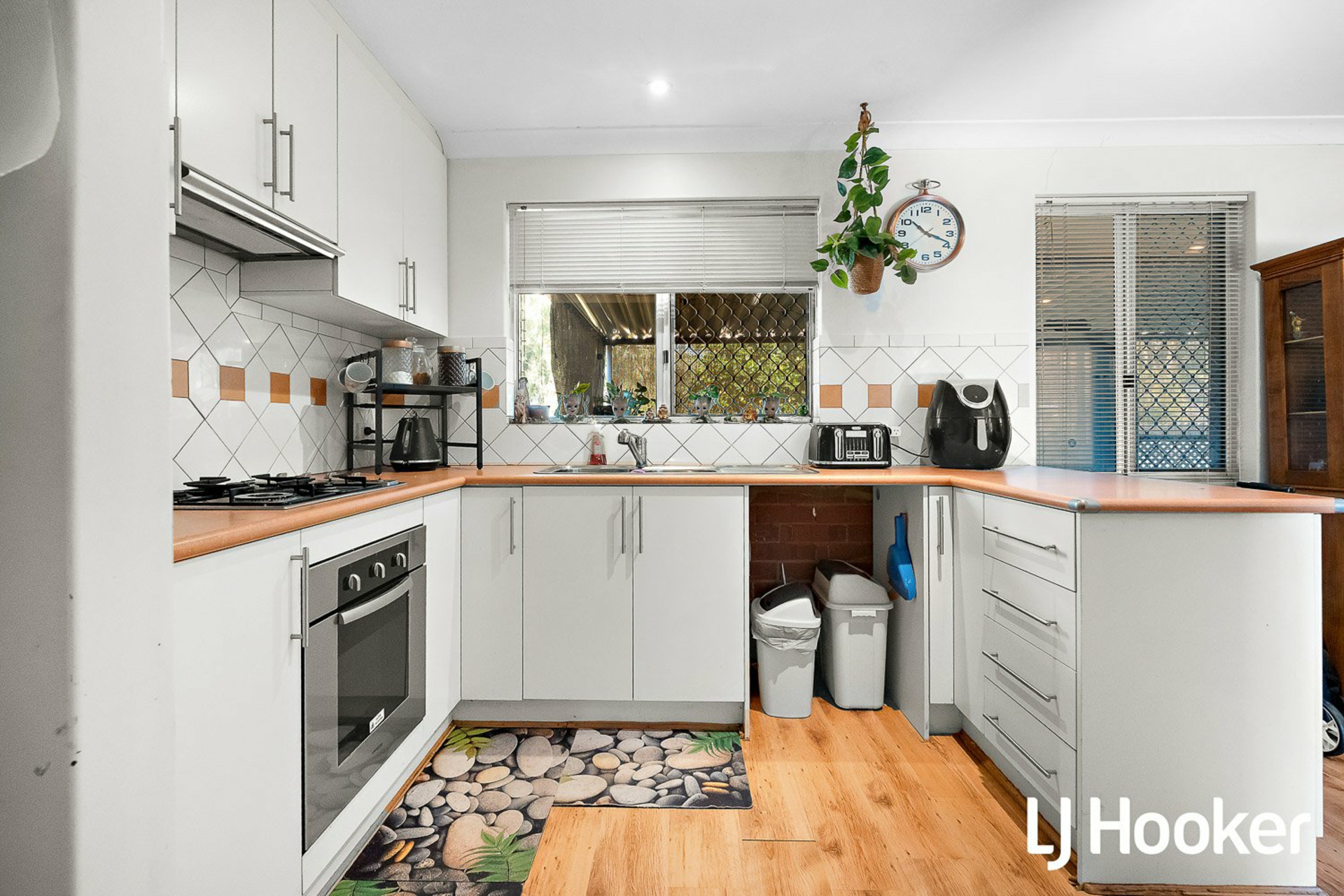 41b Lewis Road — photo 9 of 30
