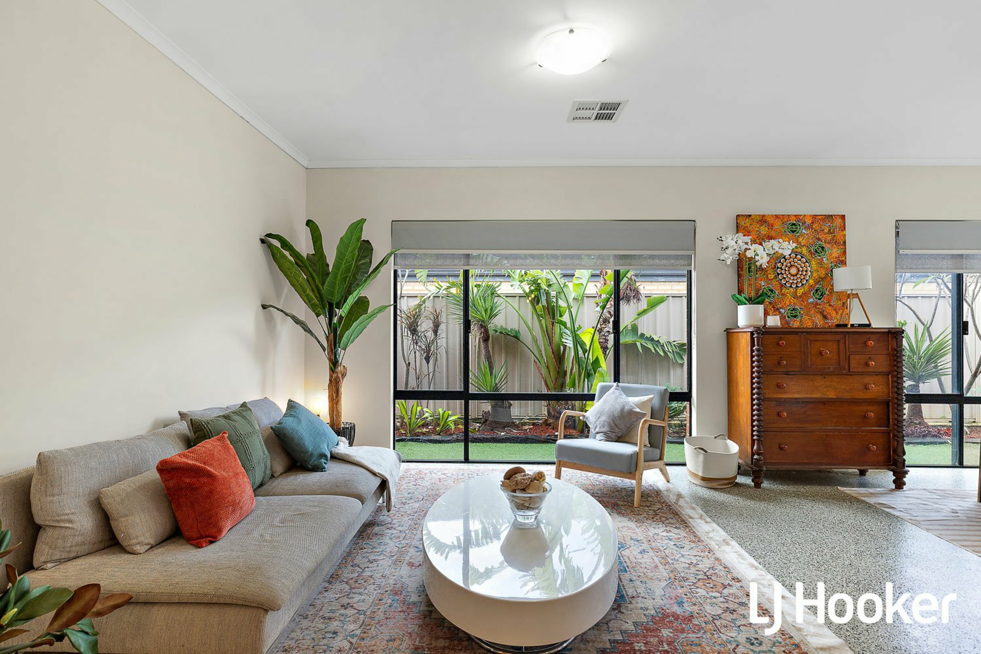 2 Tony Martin way — photo 9 of 30