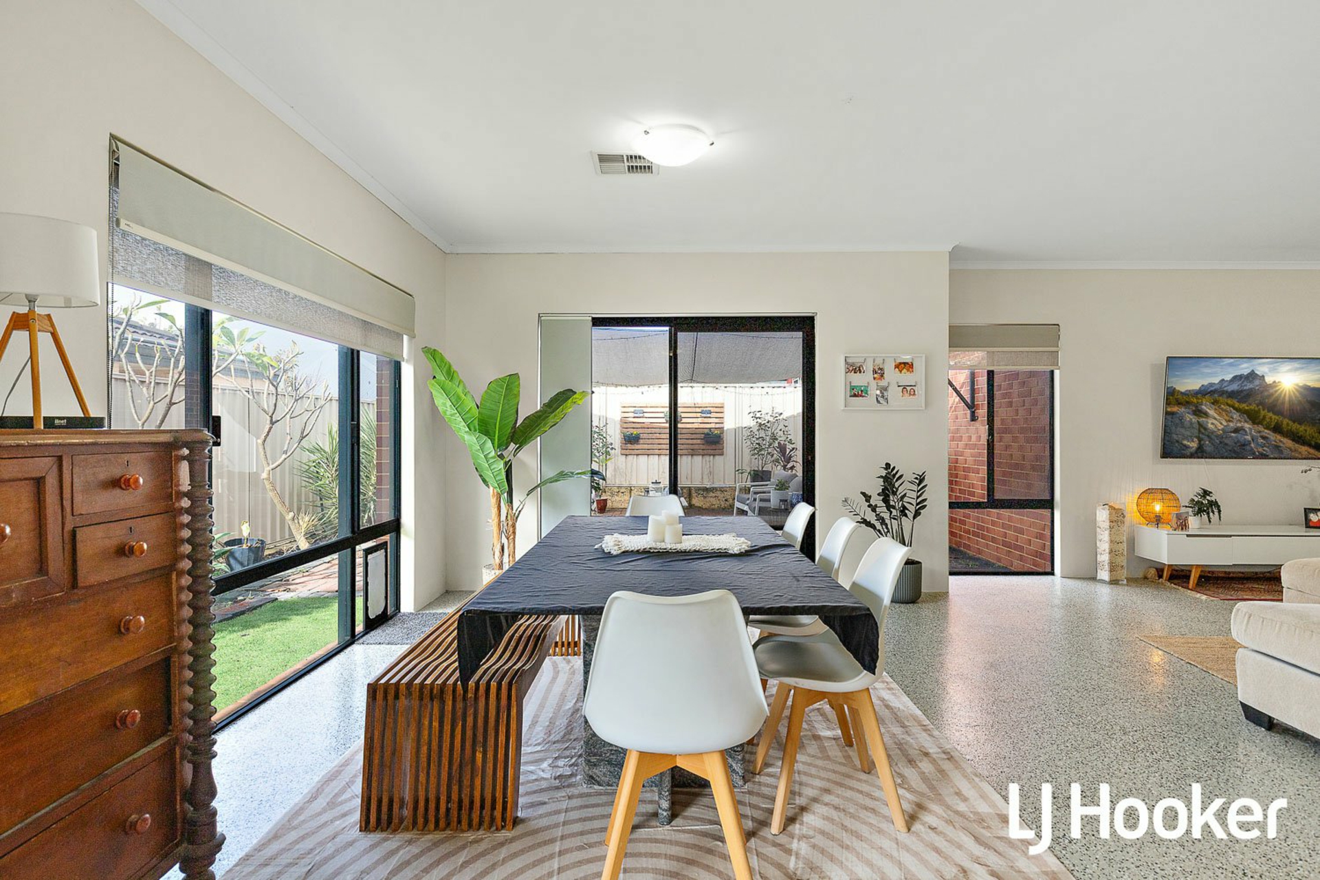 2 Tony Martin way — photo 19 of 30
