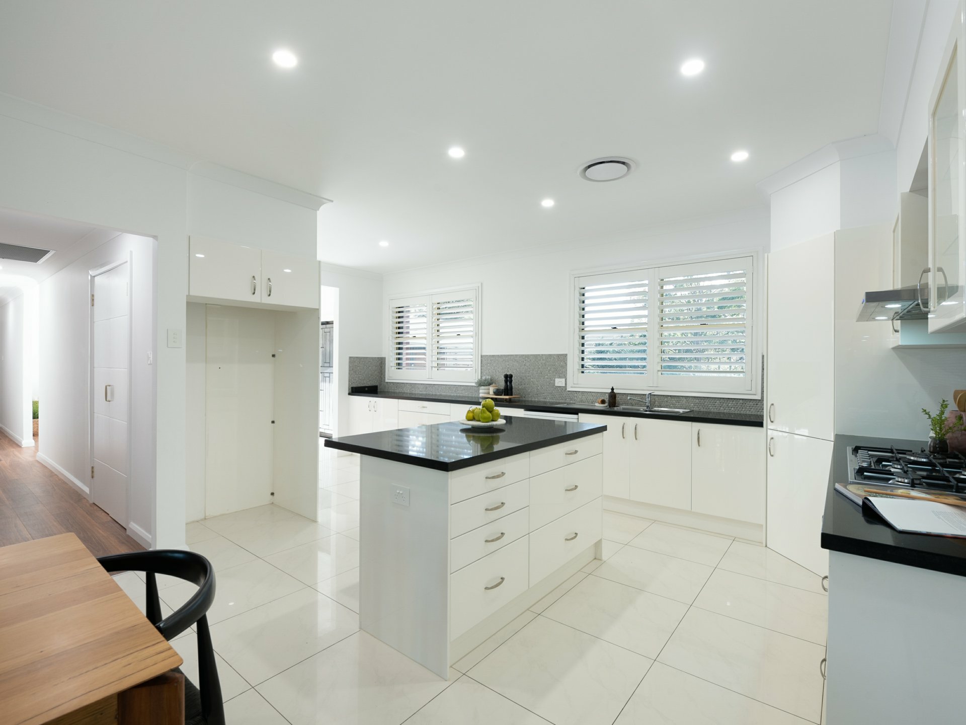 27 Blaxland Road, MACQUARIE HILLS
