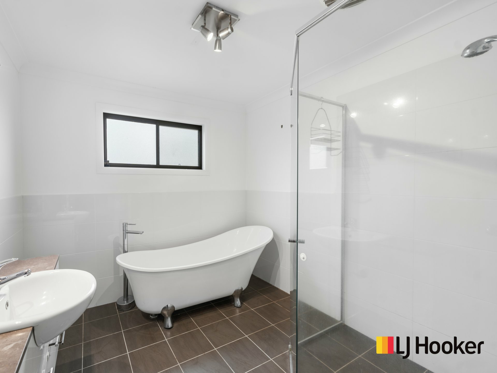 30 Cameron Street, MACLEAN