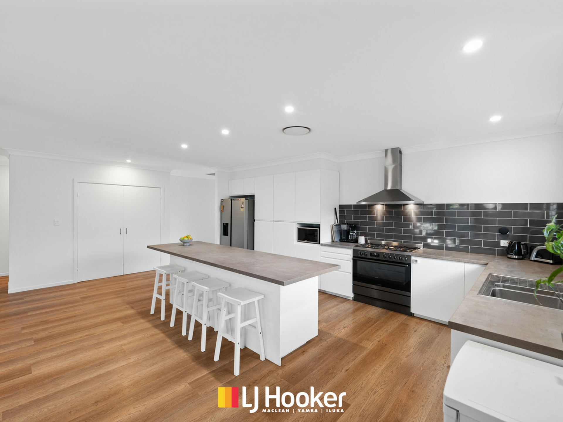 6 Myra Place, MACLEAN