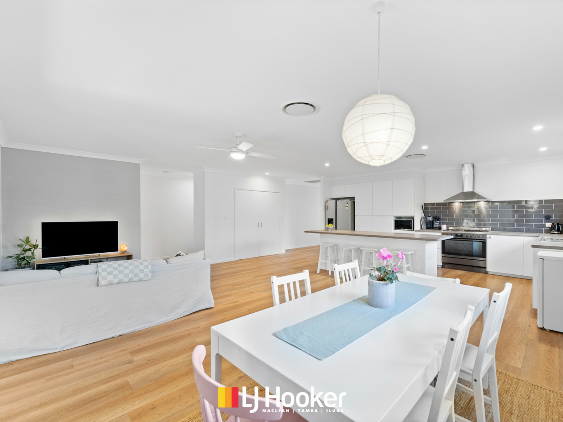 6 Myra Place, MACLEAN