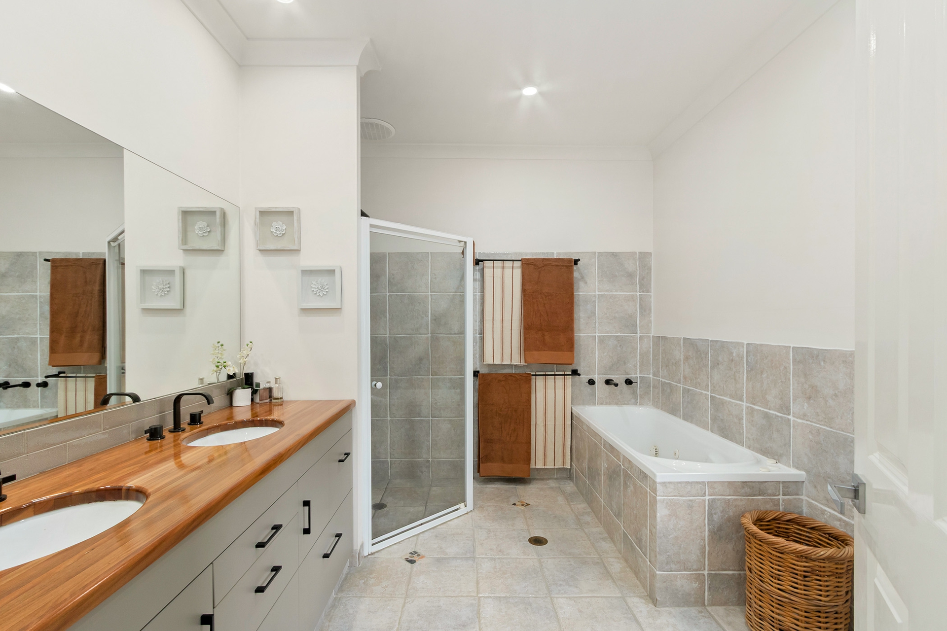 161 Goolabri Drive — photo 12 of 26
