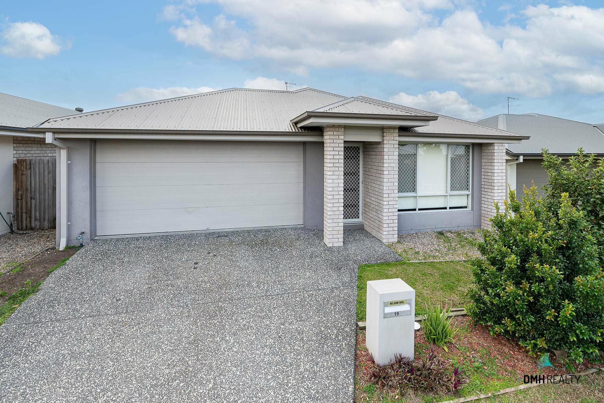 19 HUNTINGDALE STREET, LEICHHARDT