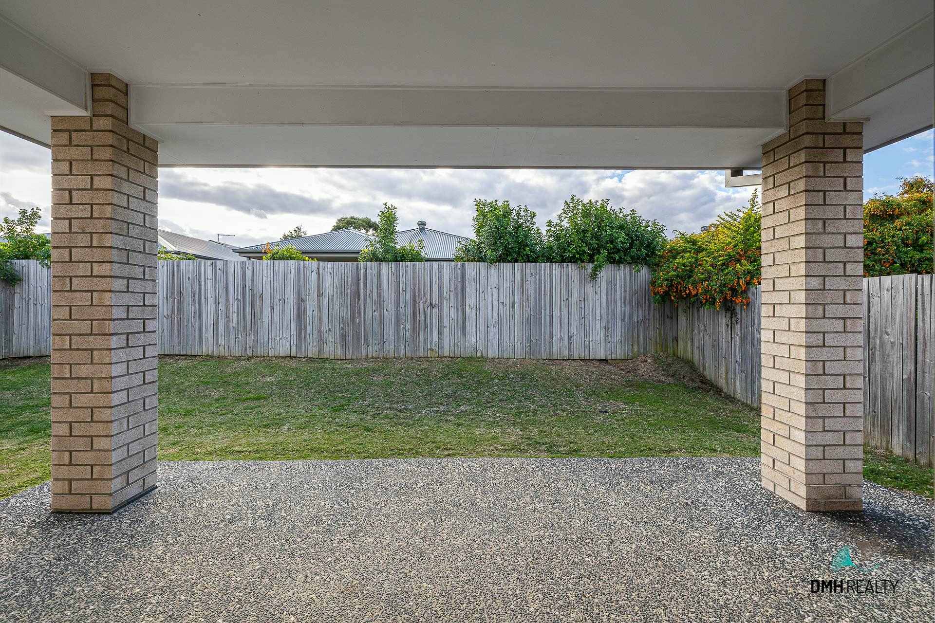 19 HUNTINGDALE STREET, LEICHHARDT