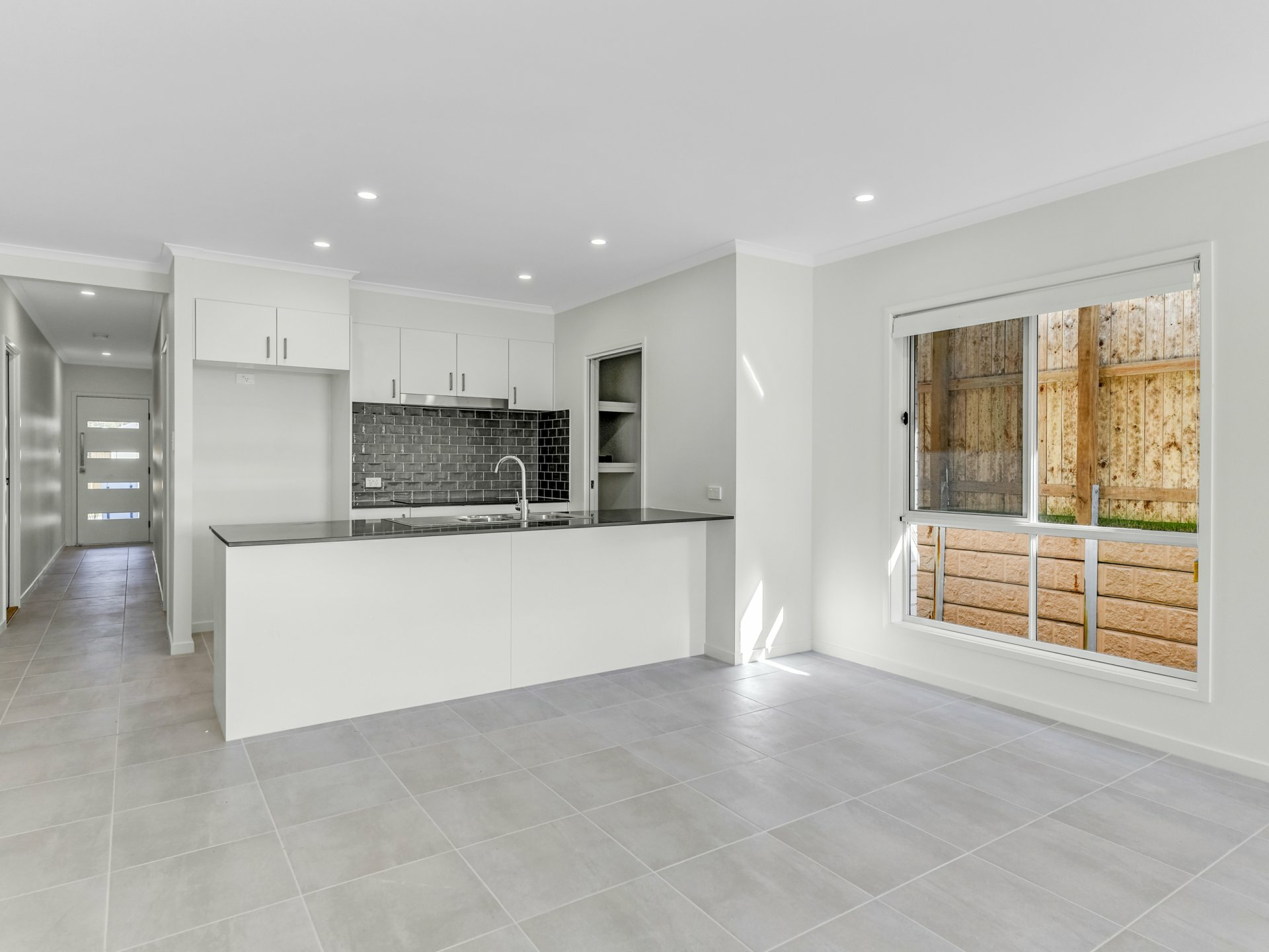 14 Twilight Street, FLAGSTONE