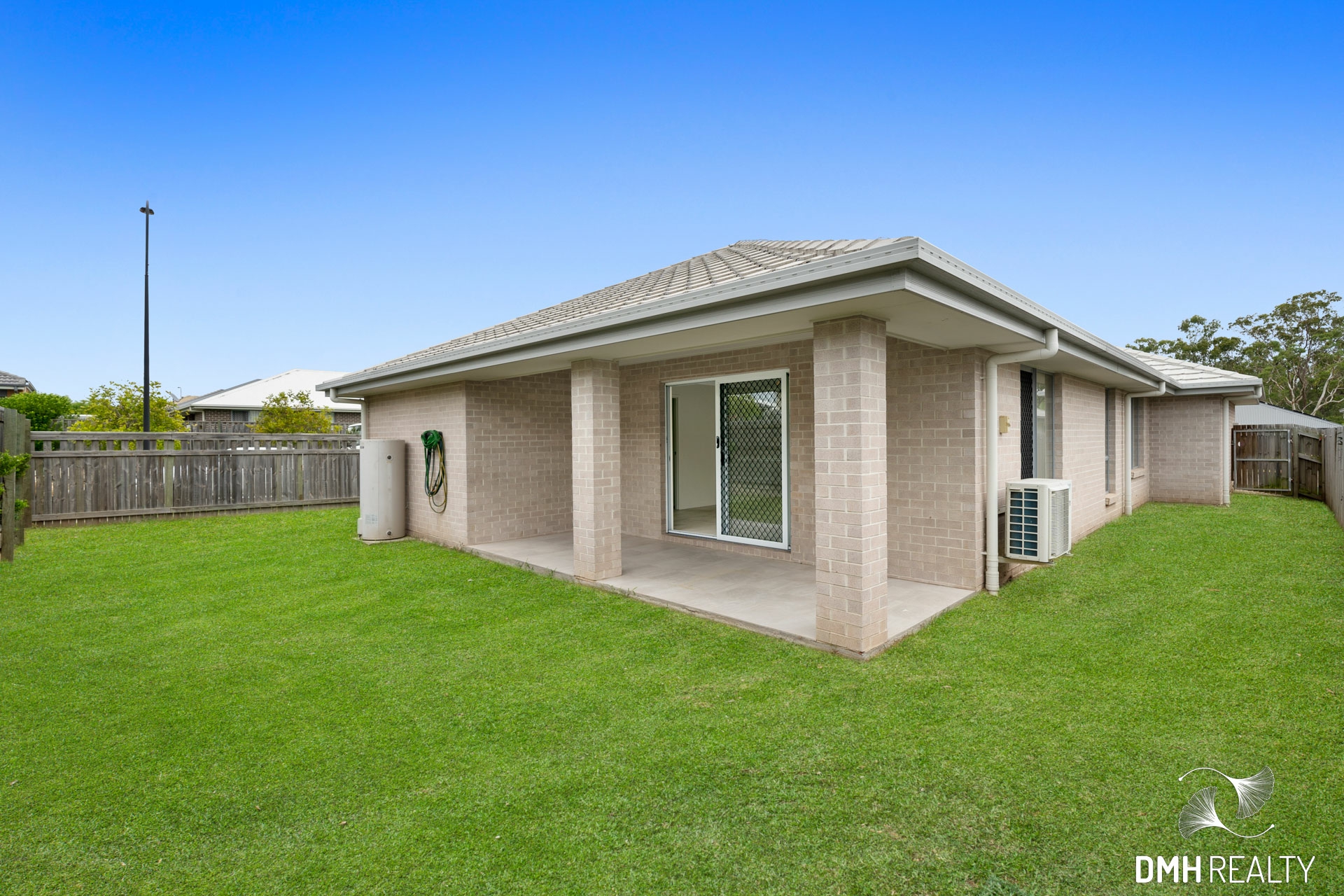 24 McGoldrick Street, FLAGSTONE