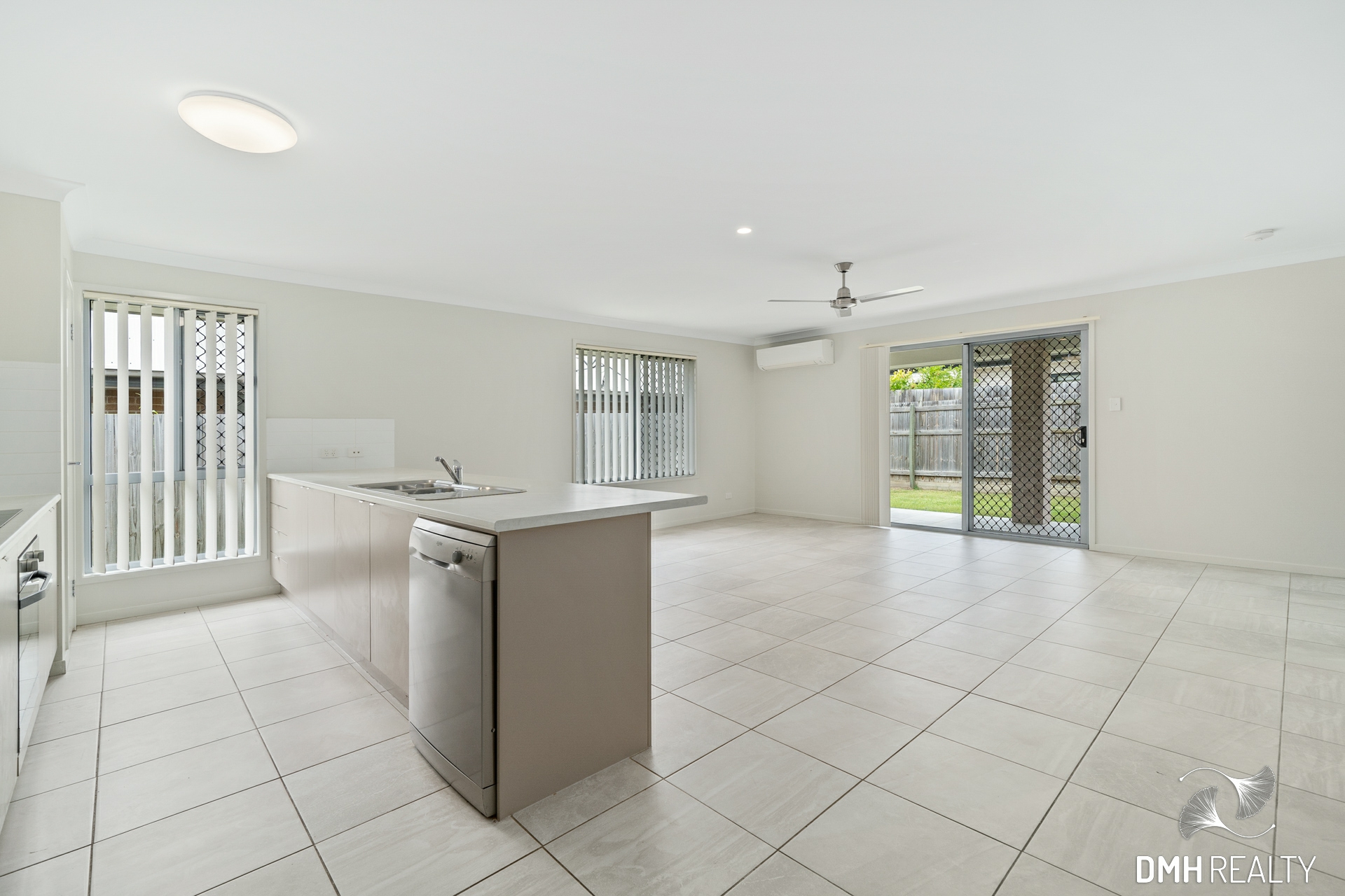 24 McGoldrick Street, FLAGSTONE