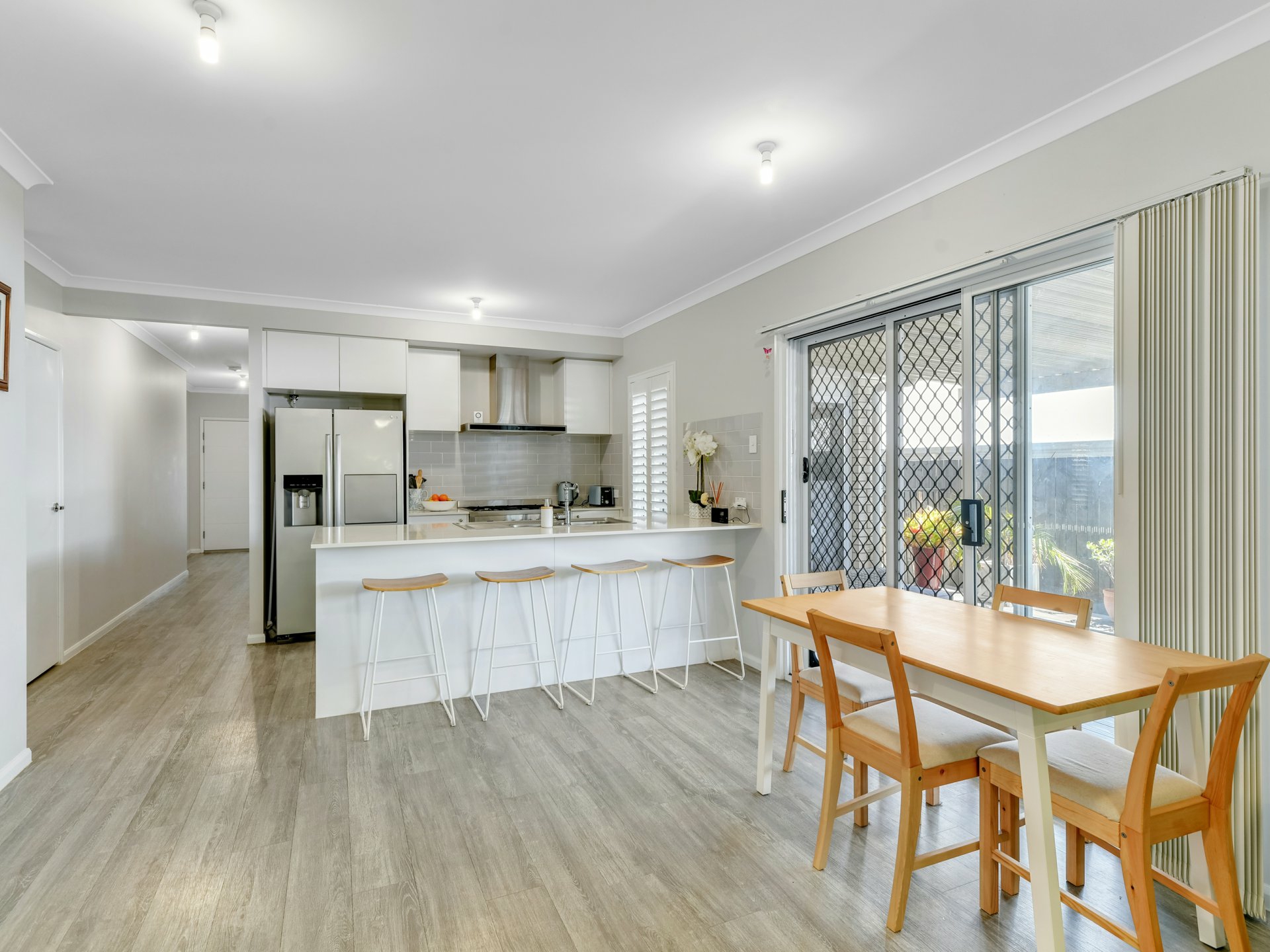 24 Haymarket Street, FLAGSTONE