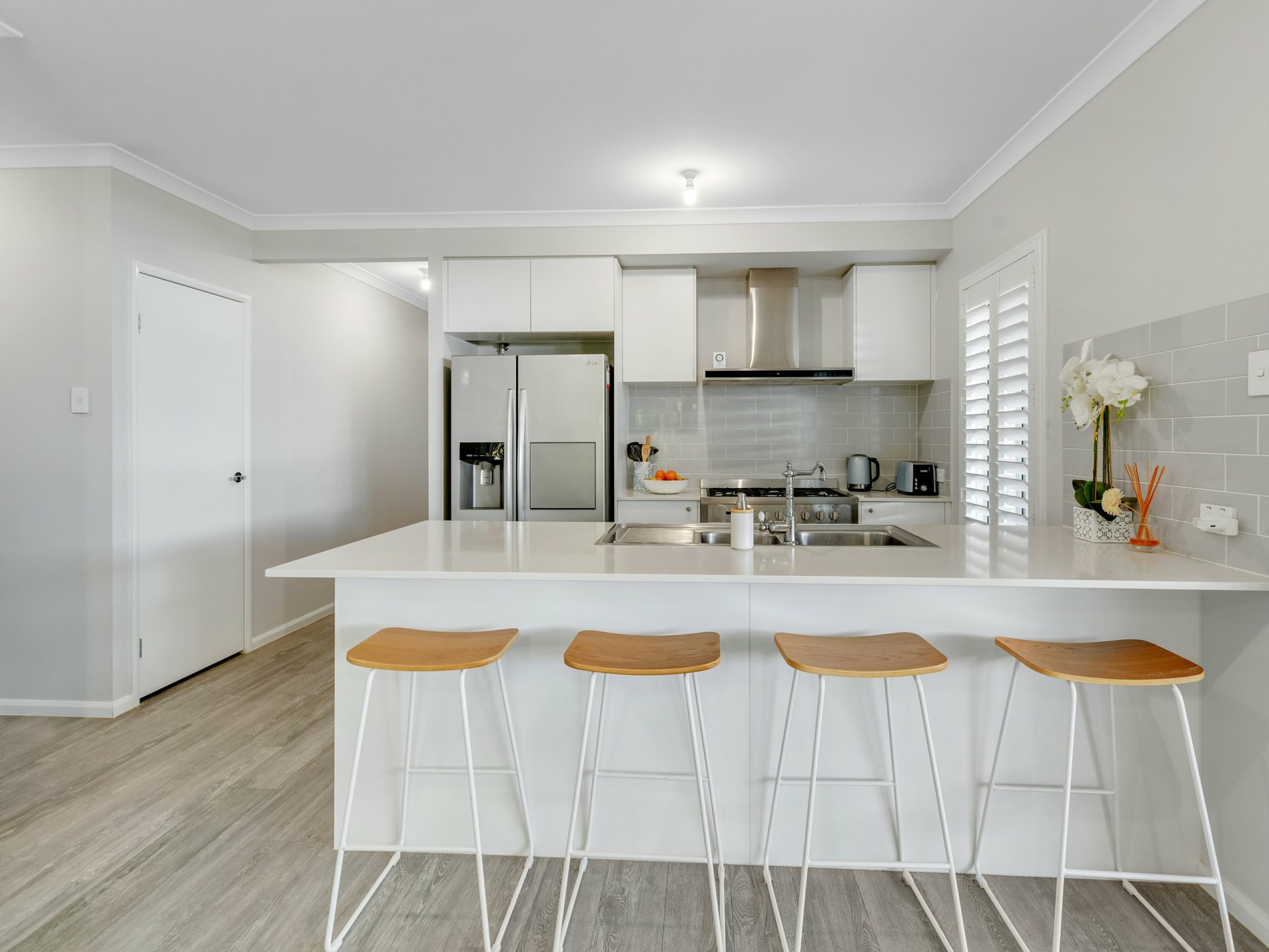 24 Haymarket Street, FLAGSTONE