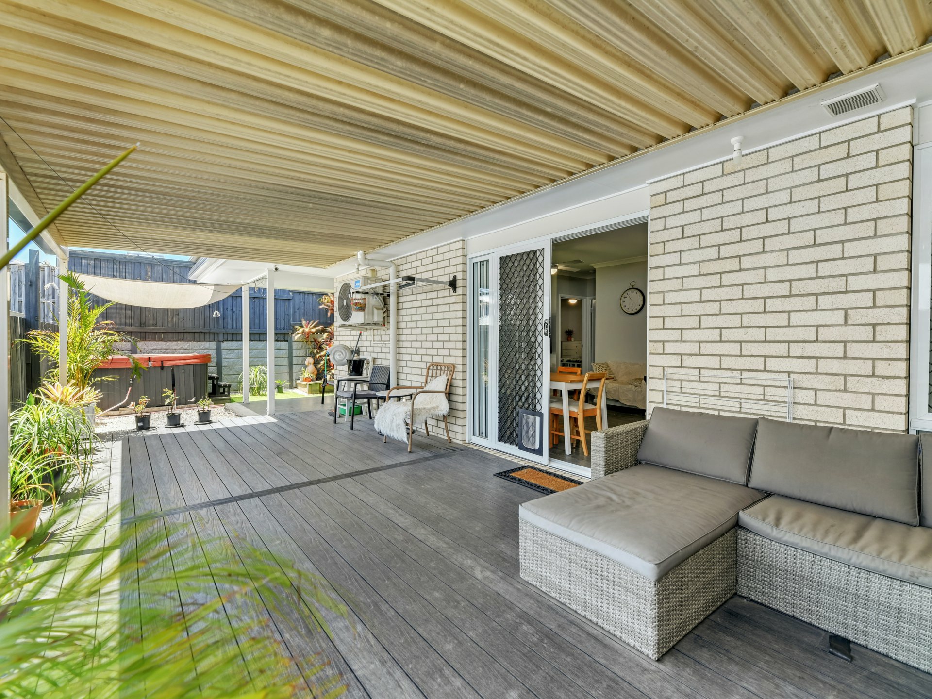 24 Haymarket Street, FLAGSTONE