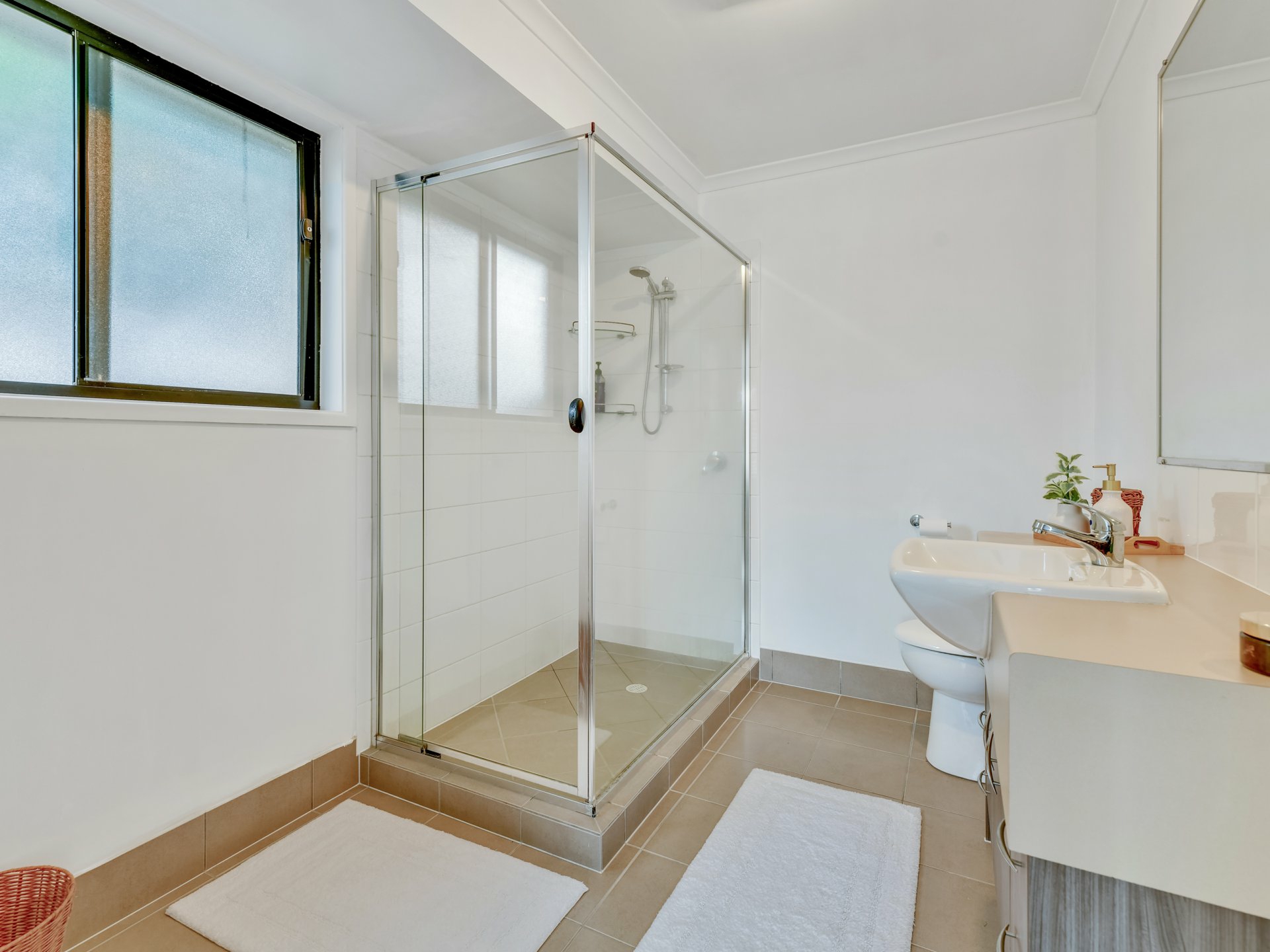 7 Sunrise Place, FLAGSTONE