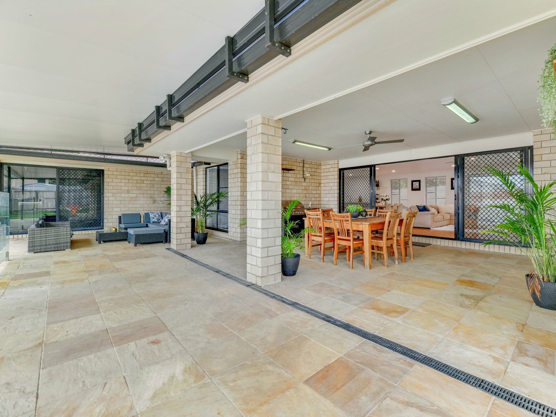 7 Sunrise Place, FLAGSTONE