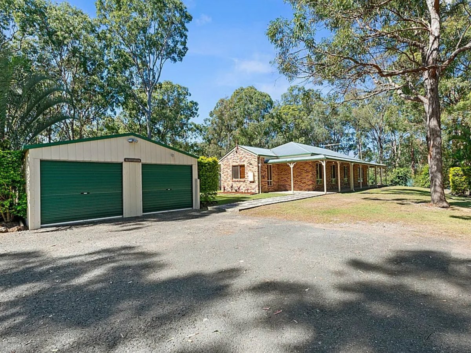 128-134 Diamentina Drive, LOGAN VILLAGE