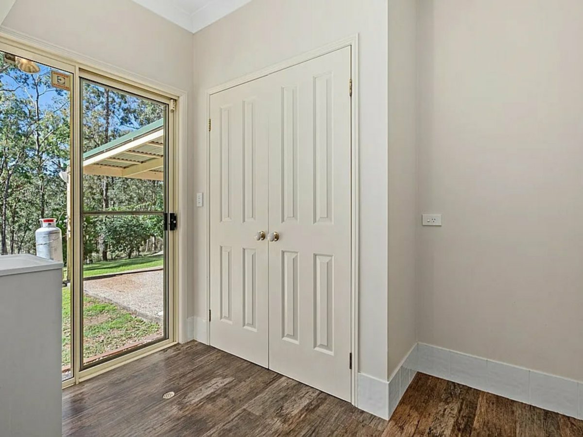 128-134 Diamentina Drive, LOGAN VILLAGE