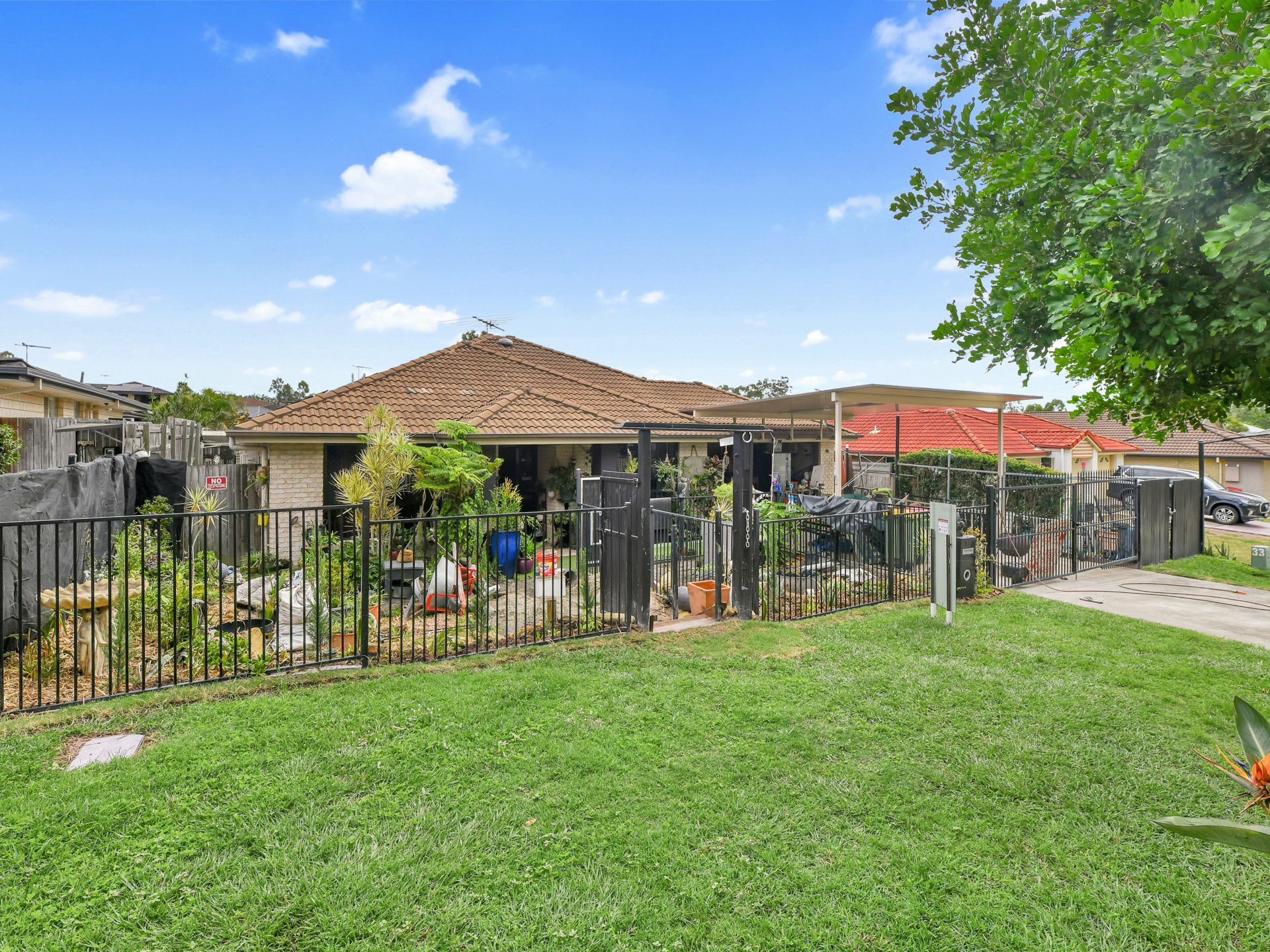 33 Creekside Crescent — photo from LJ Hooker Flagstone