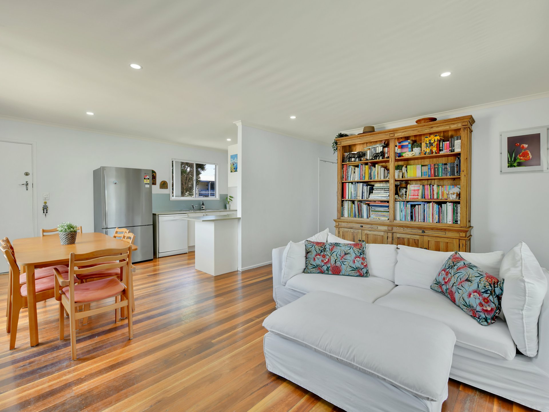 17 Sunrise Street — photo 3 of 16