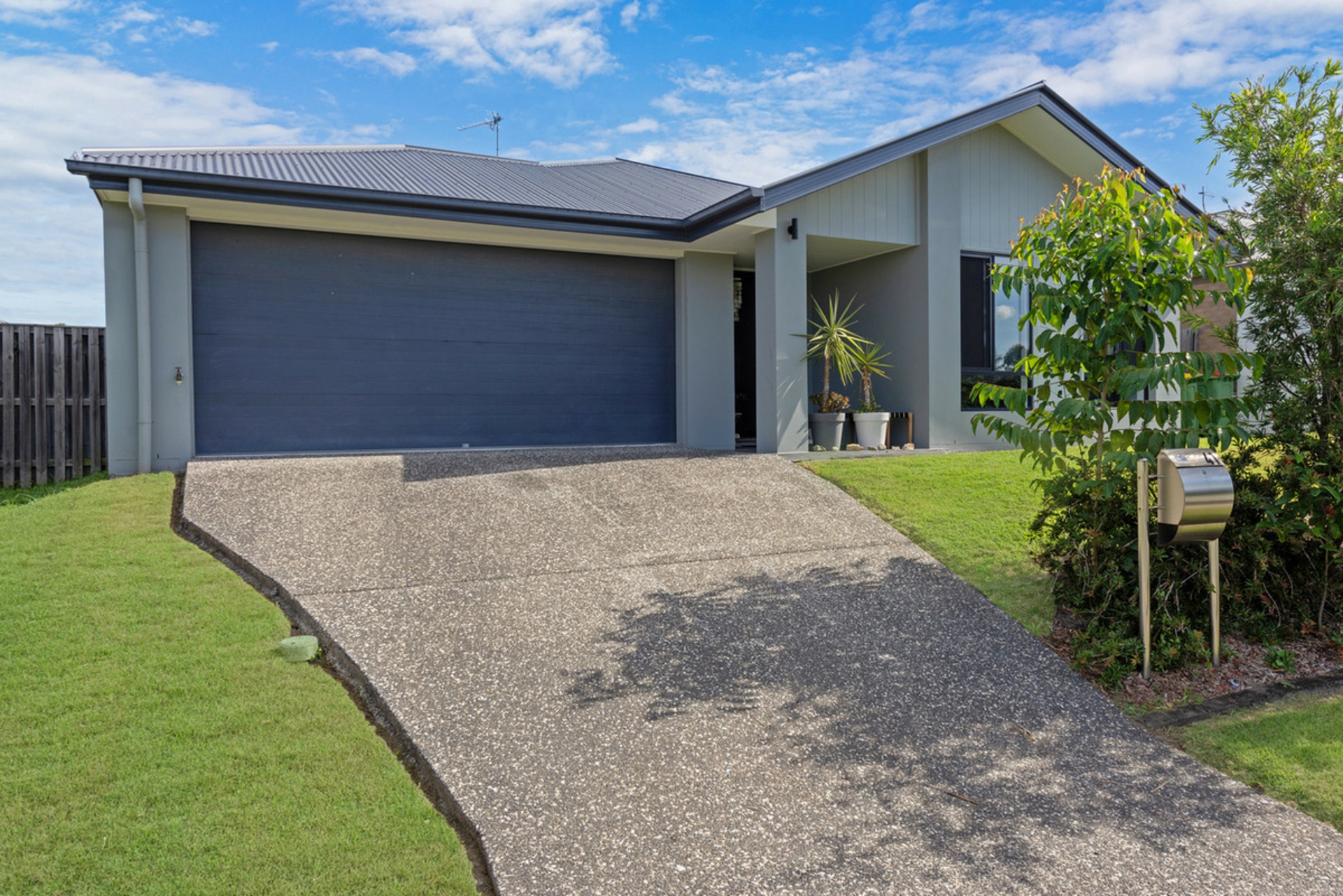 41 Chrome Drive, Pimpama