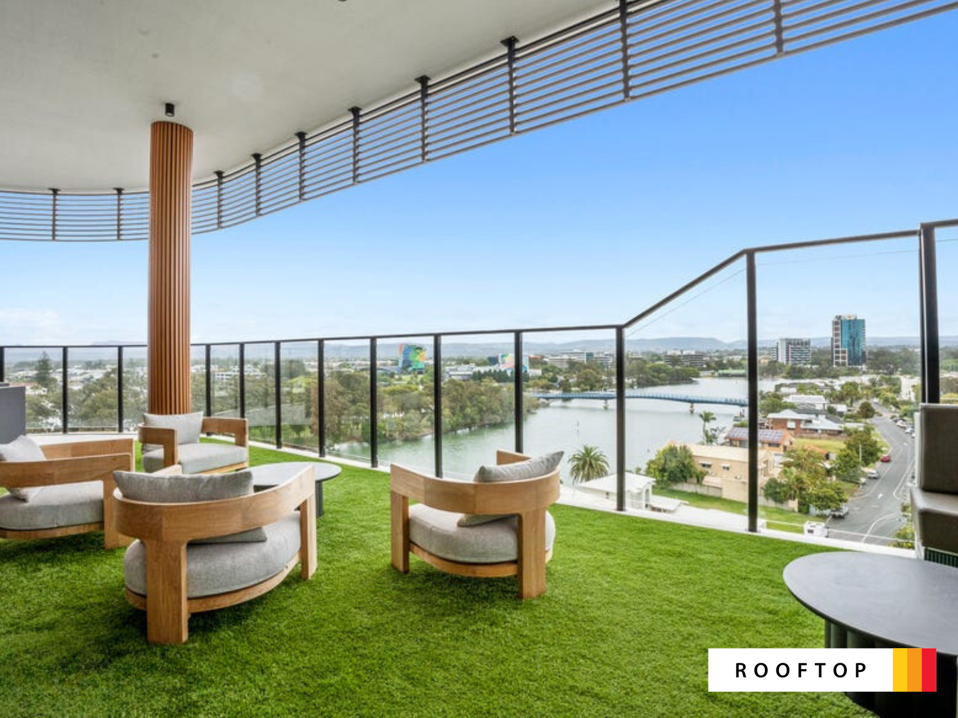 604/256 Stanhill Drive, CHEVRON ISLAND