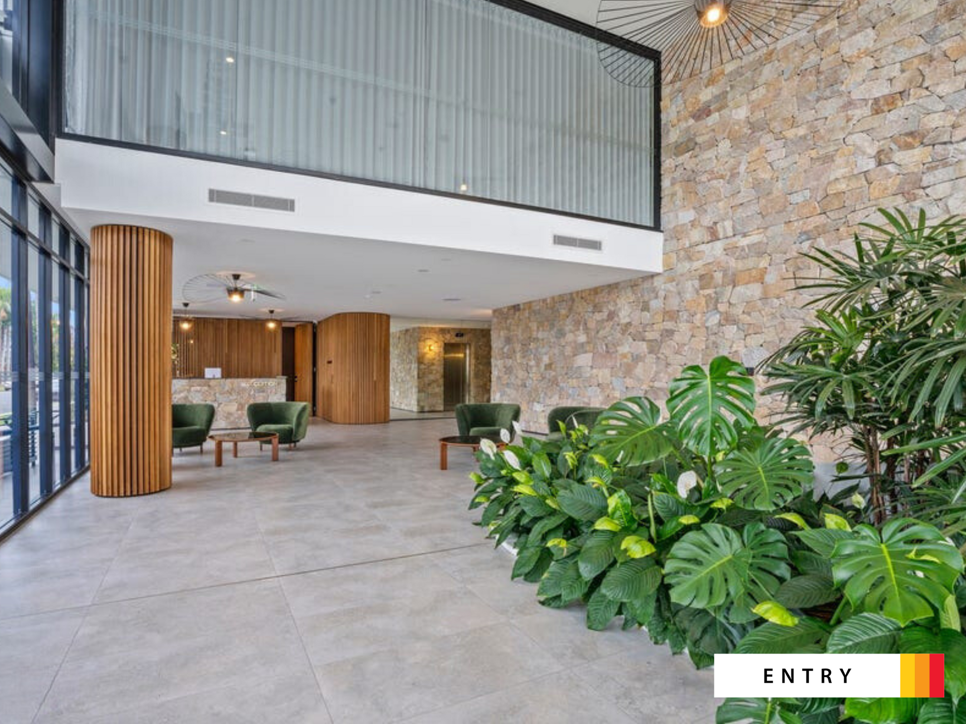 604/256 Stanhill Drive, CHEVRON ISLAND