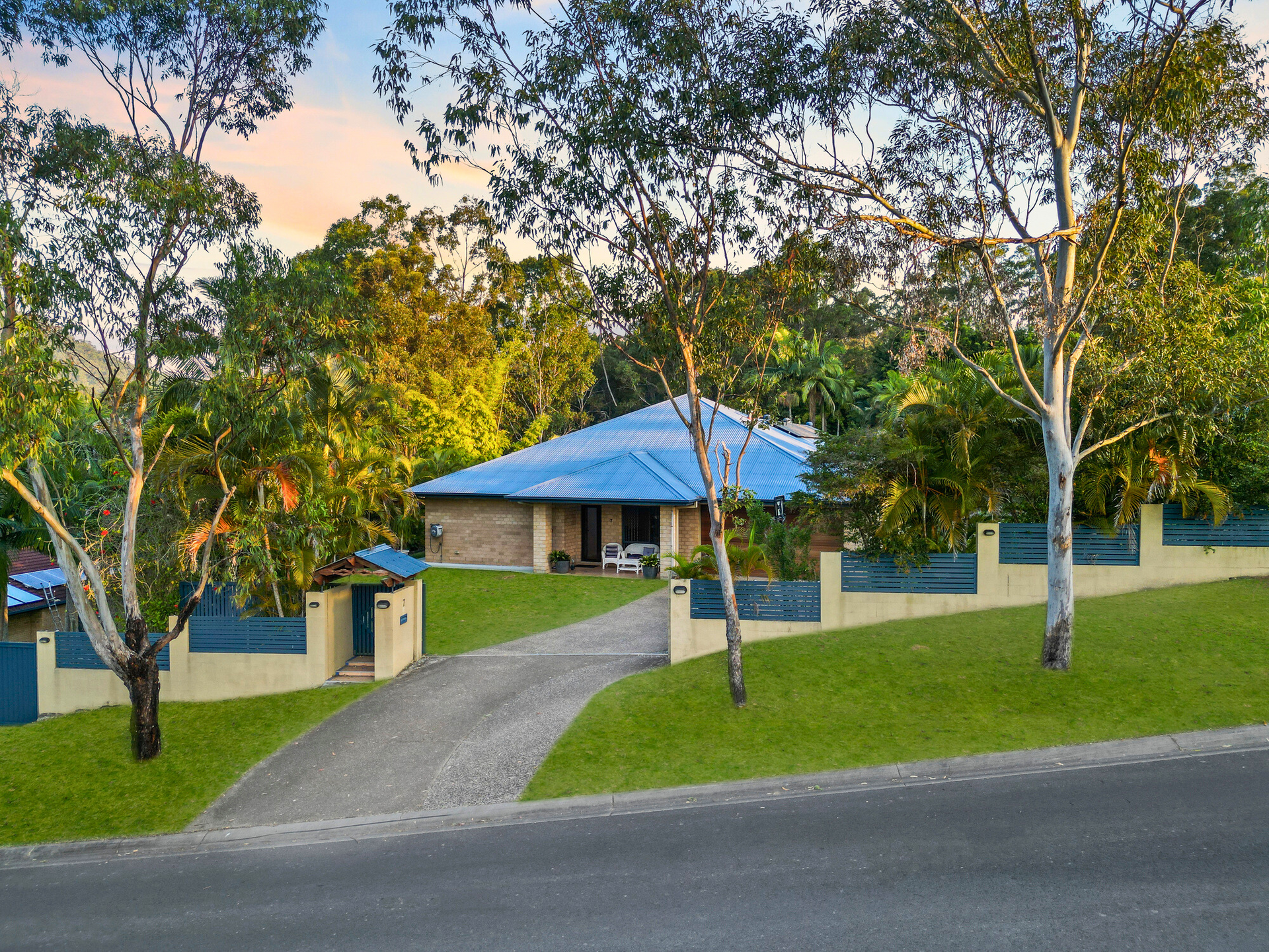7 Burley Griffin Drive, MAUDSLAND