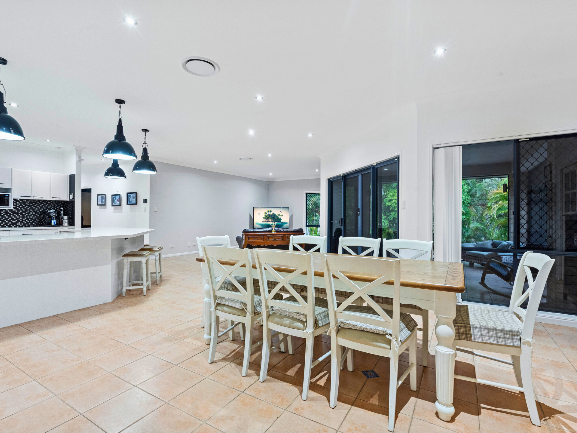 7 Burley Griffin Drive, MAUDSLAND