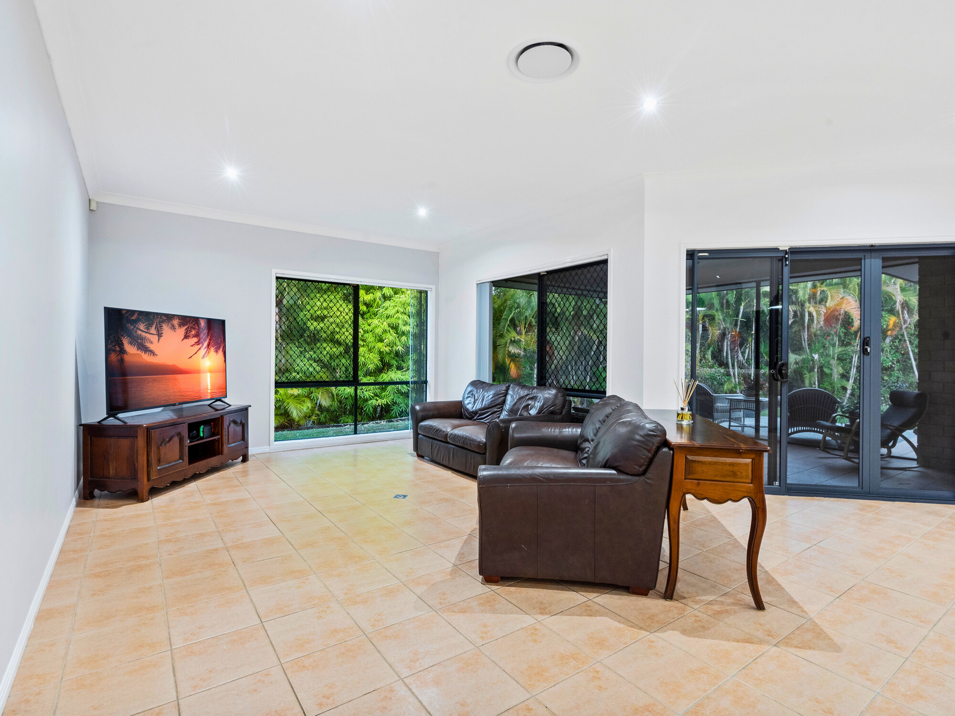 7 Burley Griffin Drive, MAUDSLAND