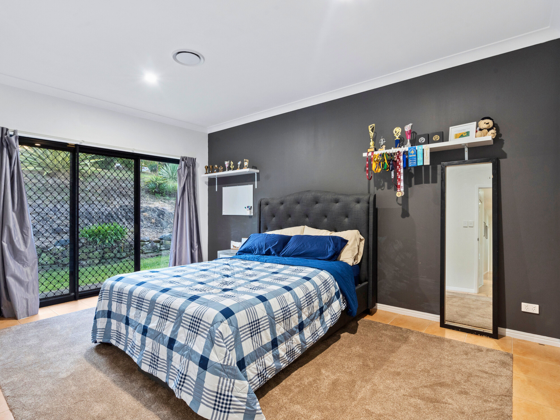 7 Burley Griffin Drive, MAUDSLAND