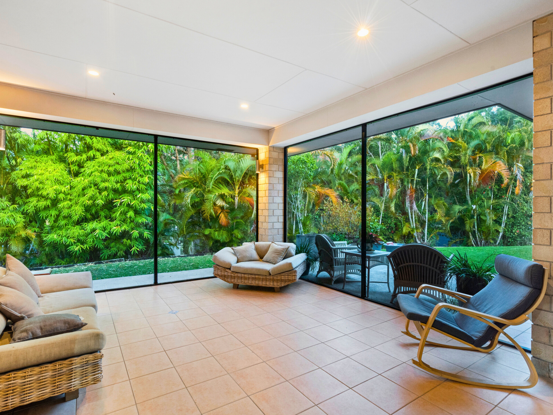 7 Burley Griffin Drive, MAUDSLAND