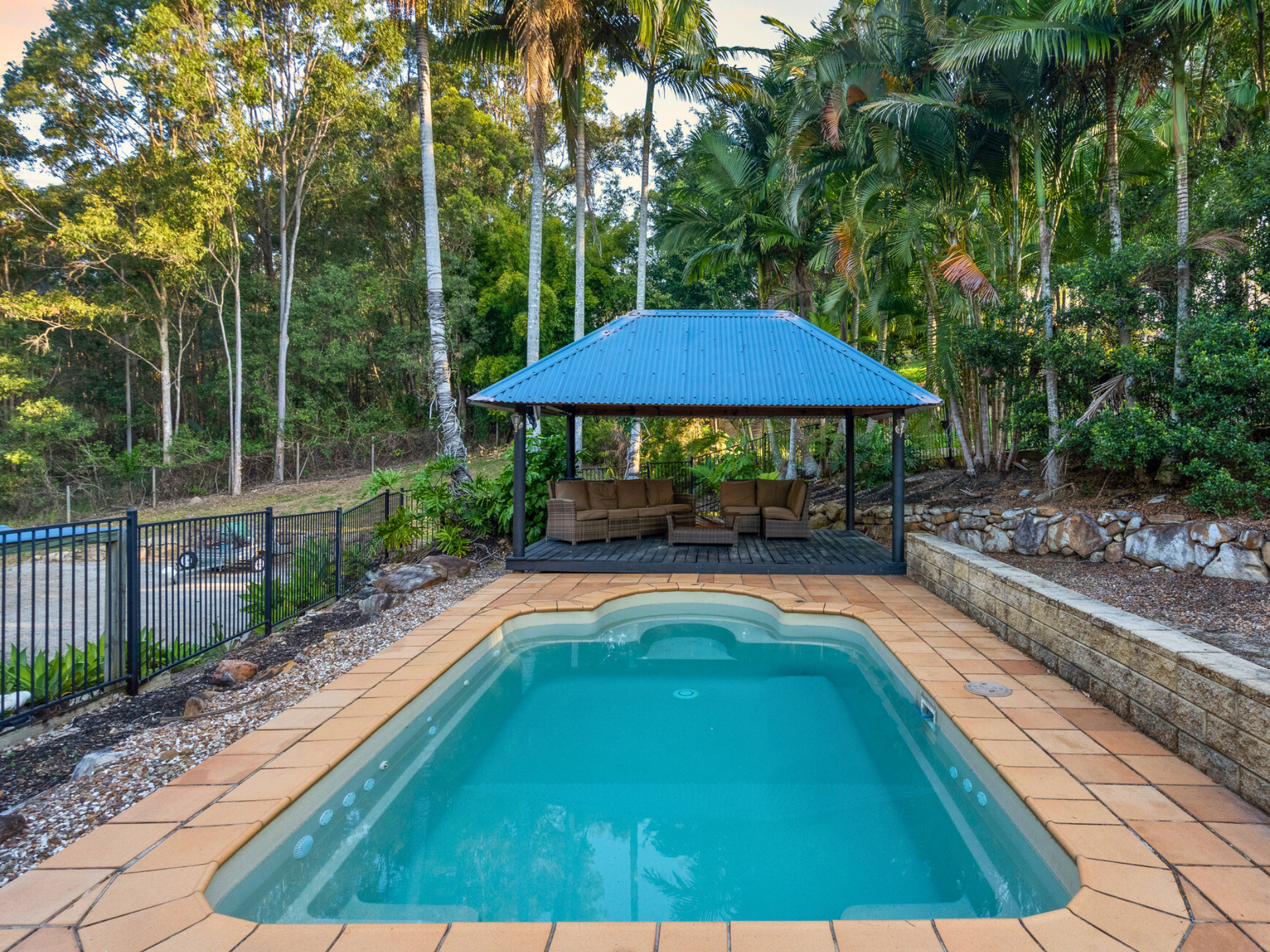 7 Burley Griffin Drive, MAUDSLAND