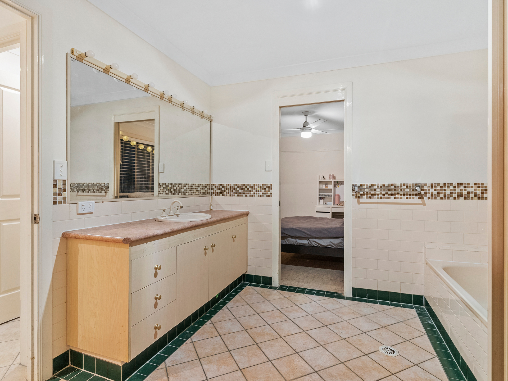 156 Candy Creek Road, GUANABA