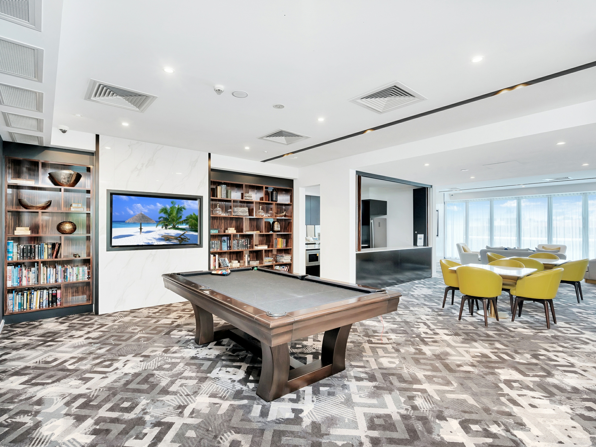 5103/5 Harbour Side Court, BIGGERA WATERS