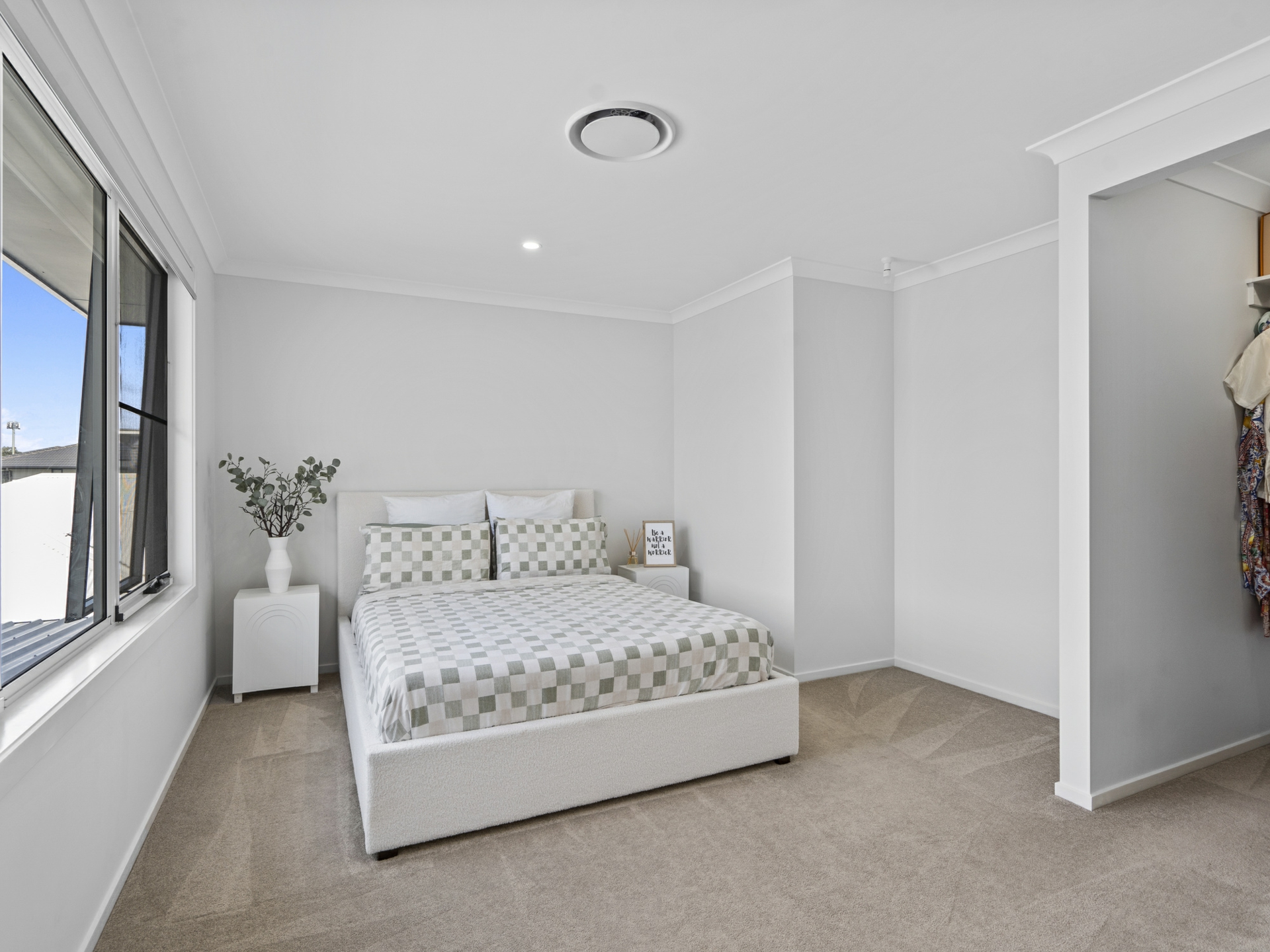 10 Great Otway Avenue, PIMPAMA