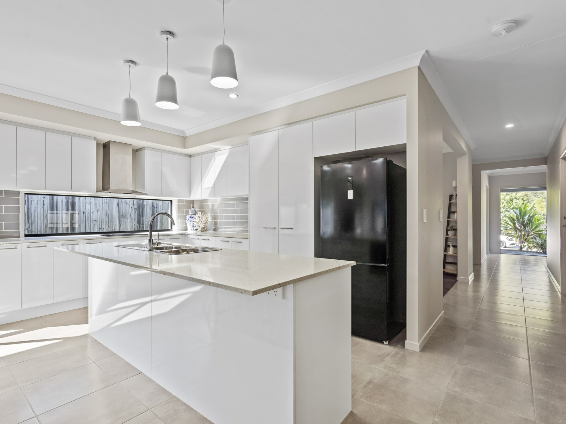 9 Coorong Street, COOMERA
