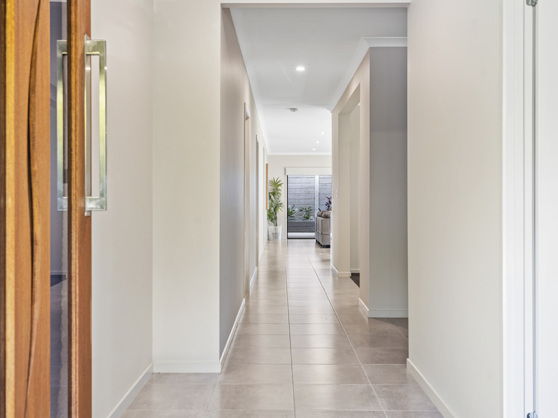 9 Coorong Street, COOMERA