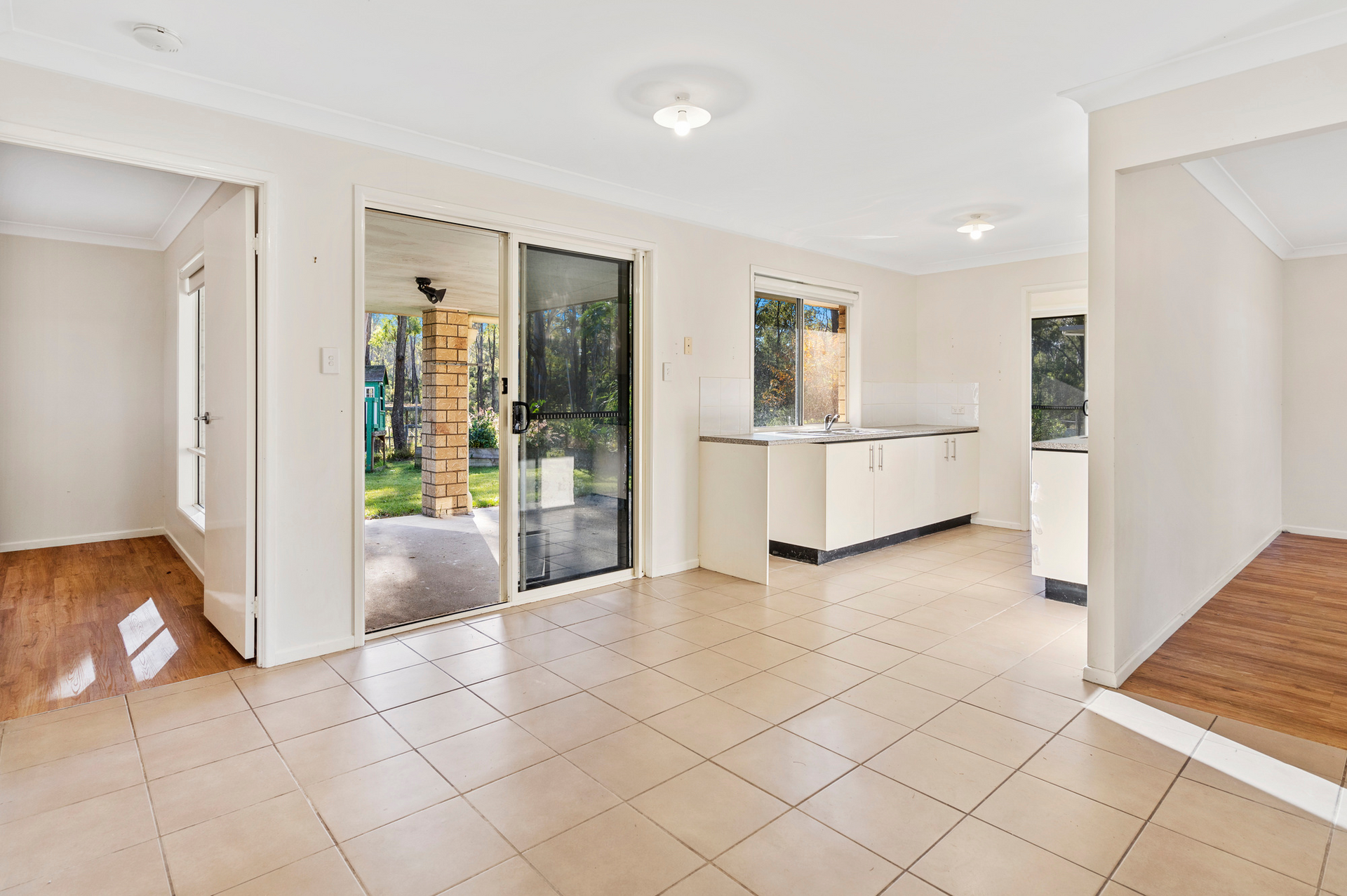 329-335 Amber Crescent, JIMBOOMBA