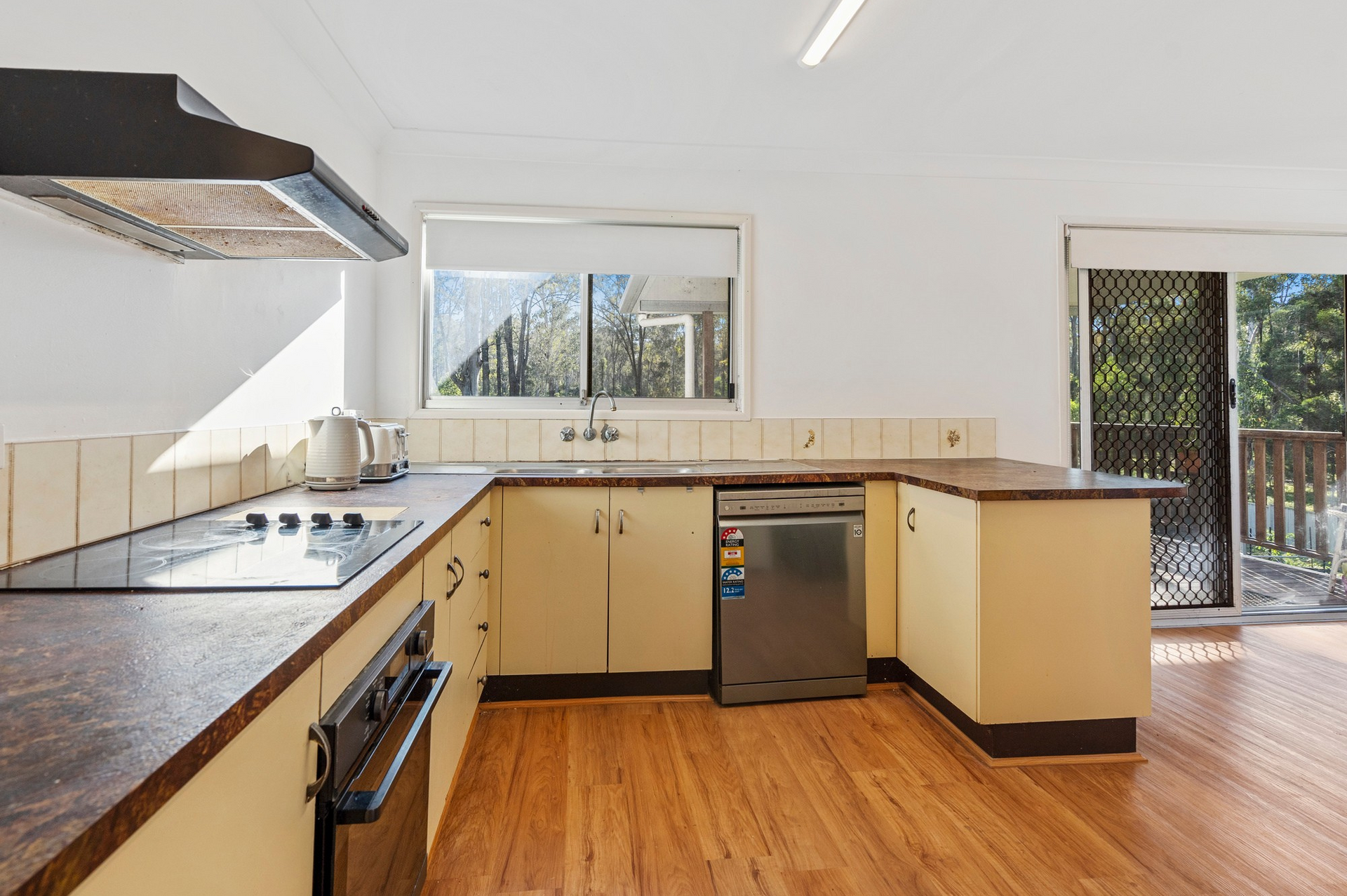 329-335 Amber Crescent, JIMBOOMBA