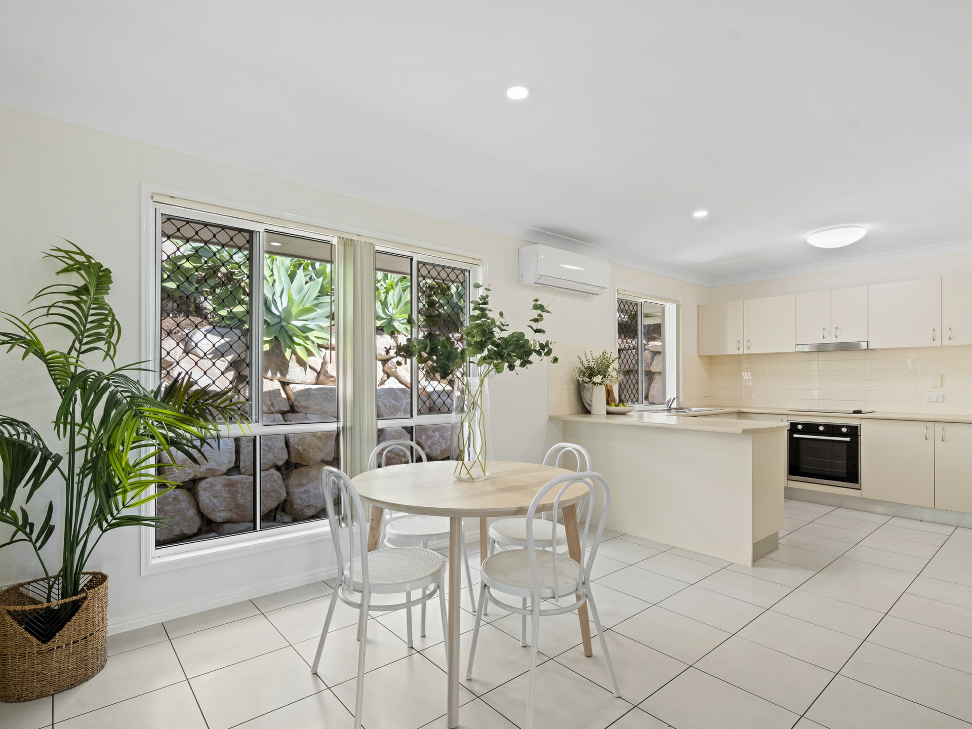 12 Isdell Court, UPPER COOMERA