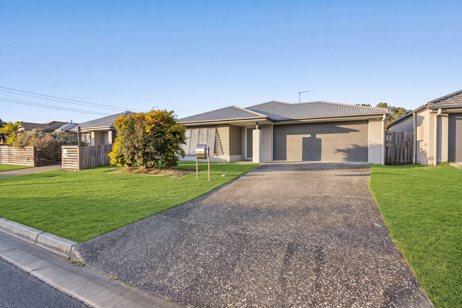 29 Denham Circuit — photo from LJ Hooker Oxenford