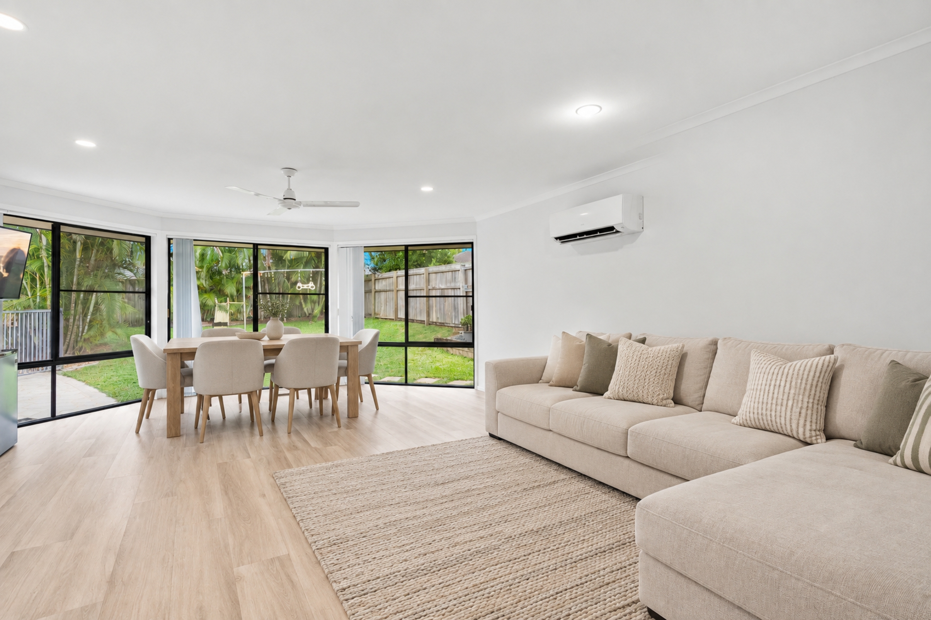 50 Bushgum Crescent — photo 3 of 17