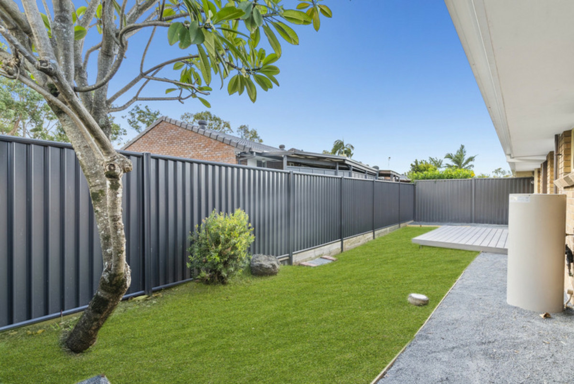 3/11-39 Kingaroy Avenue — photo 15 of 16