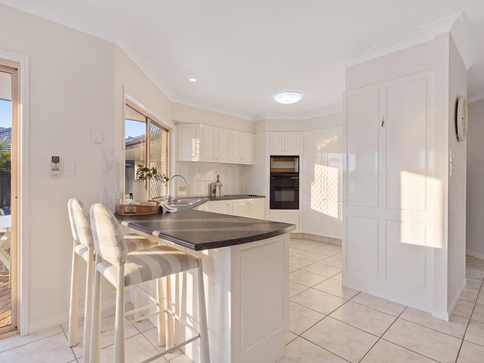 46 Burrendong Road — photo 8 of 26