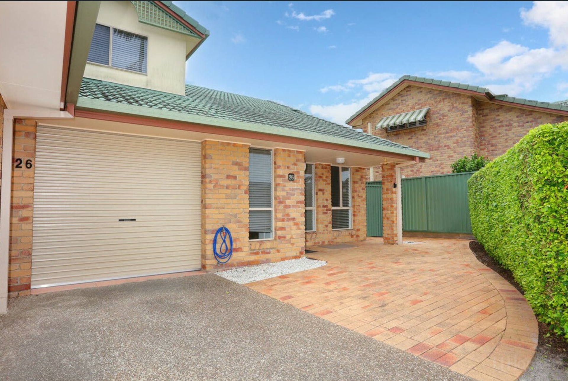 26/284 Oxley Drive — photo 2 of 20